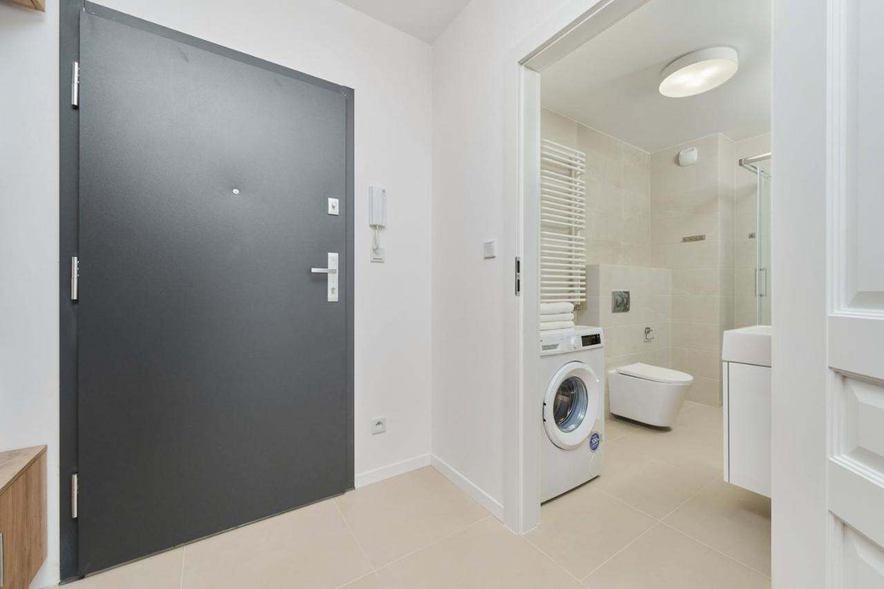Modern Elegance Apartments Wroclaw With Ac By Noclegi Renters 외부 사진