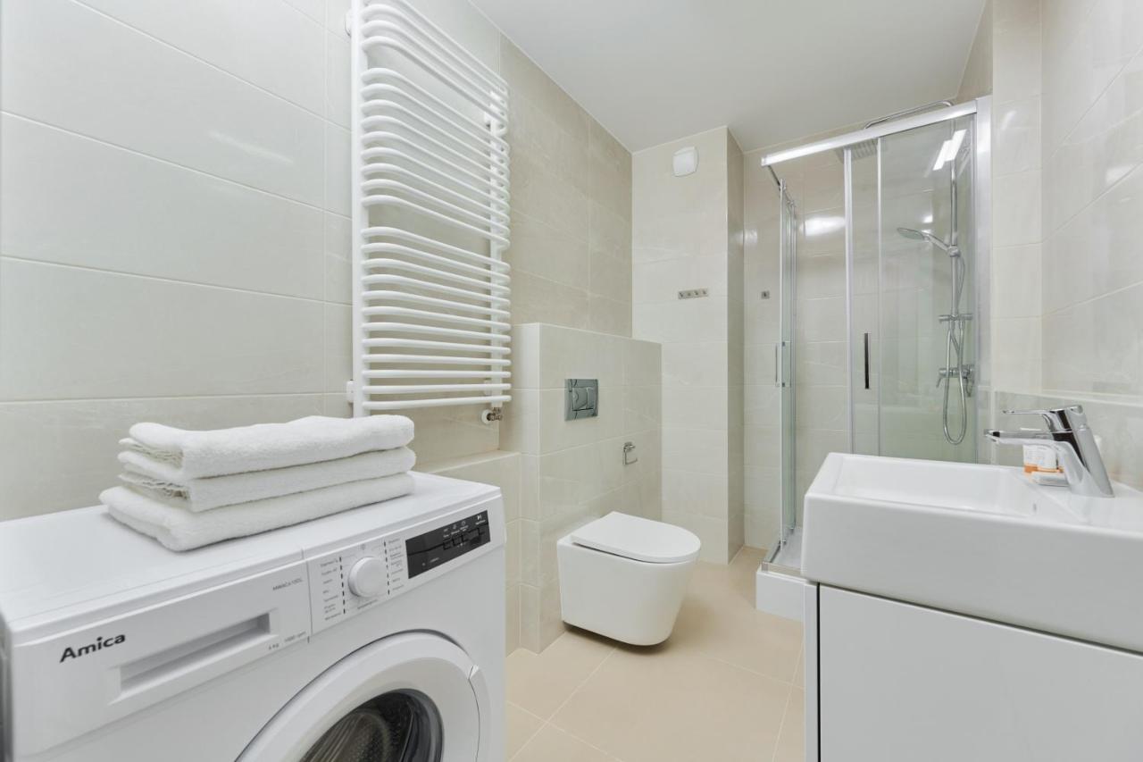 Modern Elegance Apartments Wroclaw With Ac By Noclegi Renters 외부 사진